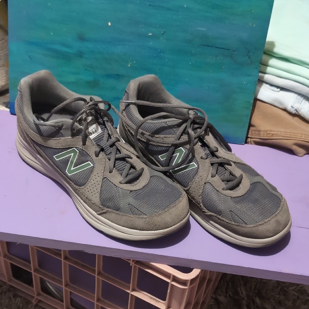 New Balance Gray Sneakers Suede Mesh Athletic